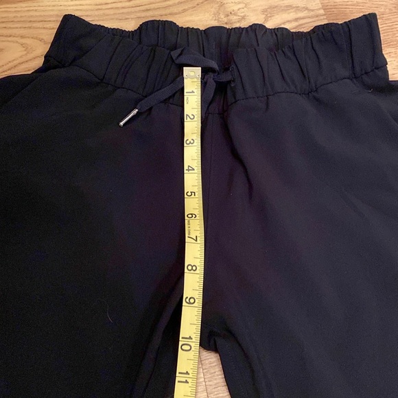Lululemon On the Fly 7/8 pants - Picture 11 of 12